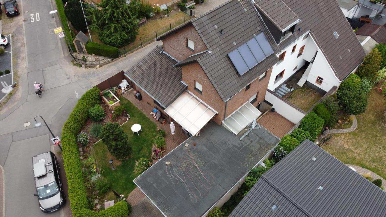 Gaestezimmer Junglas Bornheim  Exterior foto